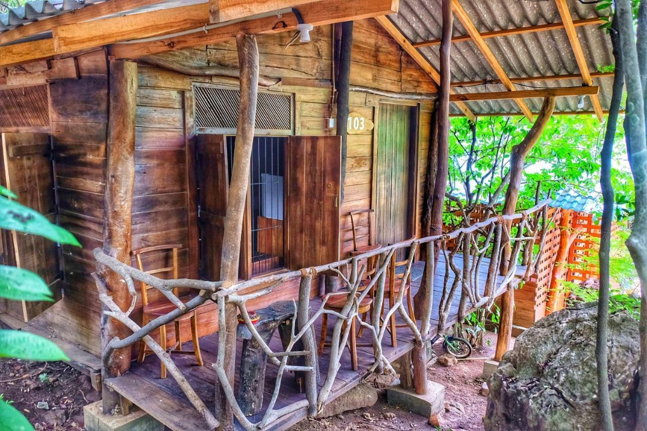 Golden Rainbow Guest House Dambulla Exterior photo